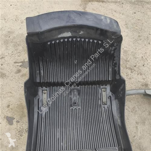 قطع غيار الآليات الثقيلة Volvo Calandre 3963659...
