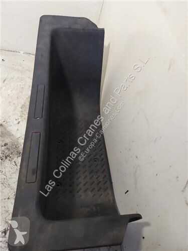 Piese camioane Renault Pare-chocs 8200110388...