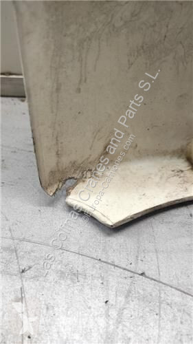 قطع غيار الآليات الثقيلة Pegaso Garde-boue pour...