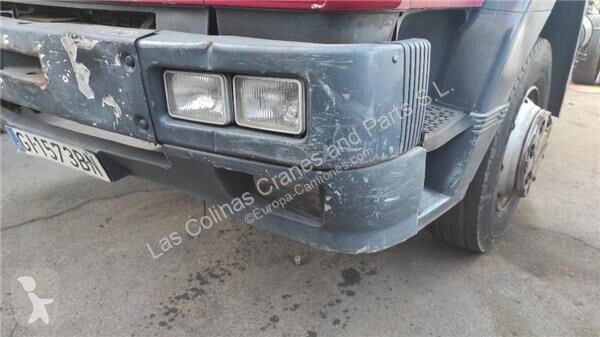 قطع غيار الآليات الثقيلة Nissan Pare-chocs pour...
