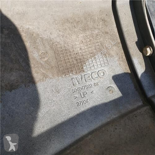 قطع غيار الآليات الثقيلة Iveco Pare-chocs...