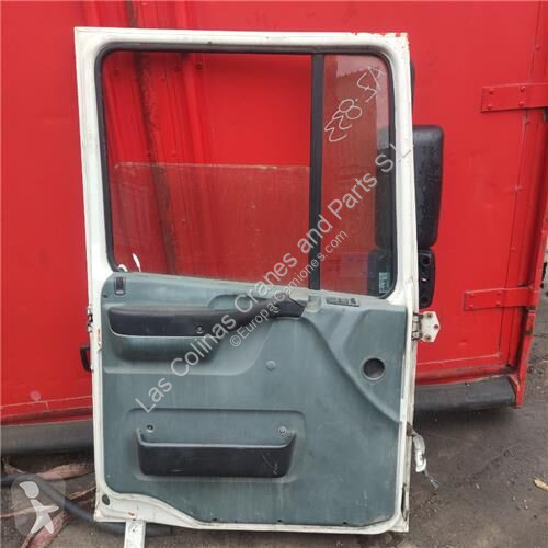 قطع غيار الآليات الثقيلة DAF Porte pour camion...