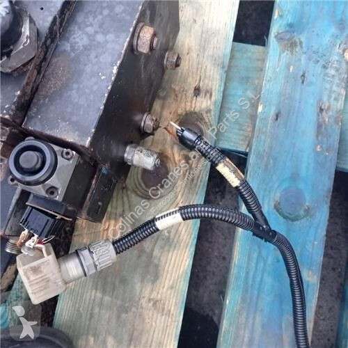 Teherautó-alkatrészek  Distributeur hydraulique...