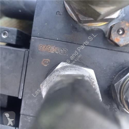 Teherautó-alkatrészek  Distributeur hydraulique...