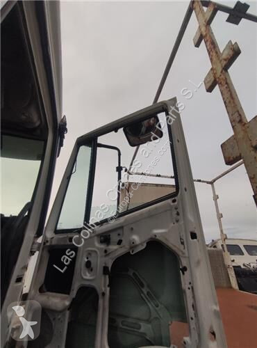 قطع غيار الآليات الثقيلة Iveco Porte 504015938...