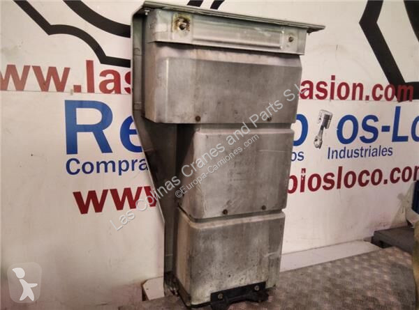 قطع غيار الآليات الثقيلة Renault Marchepied...