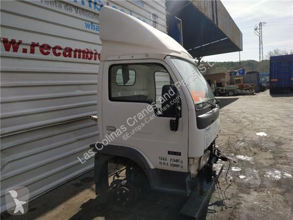 قطع غيار الآليات الثقيلة Nissan Cabine pour...