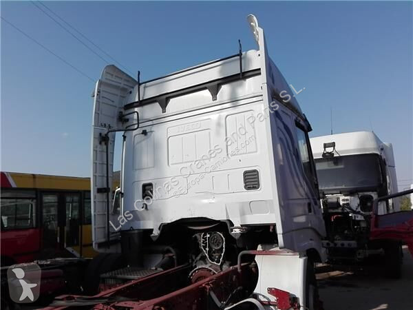 قطع غيار الآليات الثقيلة Iveco Aileron pour camion