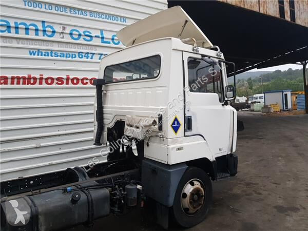 قطع غيار الآليات الثقيلة Nissan Cabine pour...