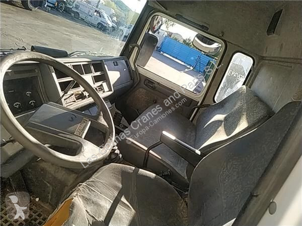 قطع غيار الآليات الثقيلة Renault Cabine...