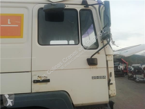 قطع غيار الآليات الثقيلة MAN Cabine 81600007664...