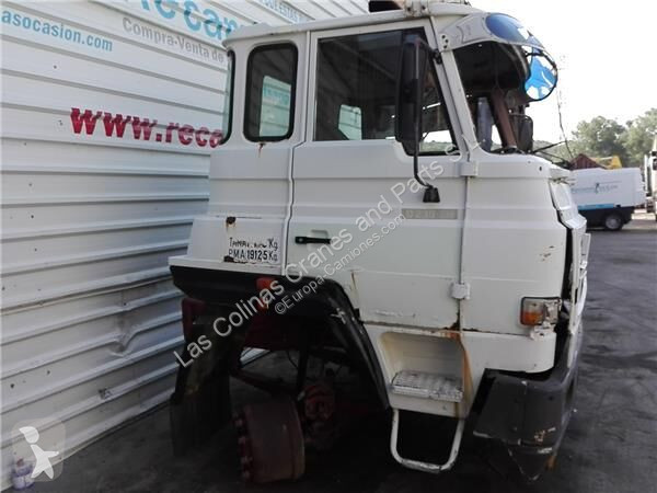 قطع غيار الآليات الثقيلة Renault Cabine pour...