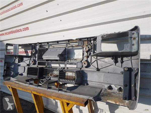 قطع غيار الآليات الثقيلة Iveco Pare-chocs...