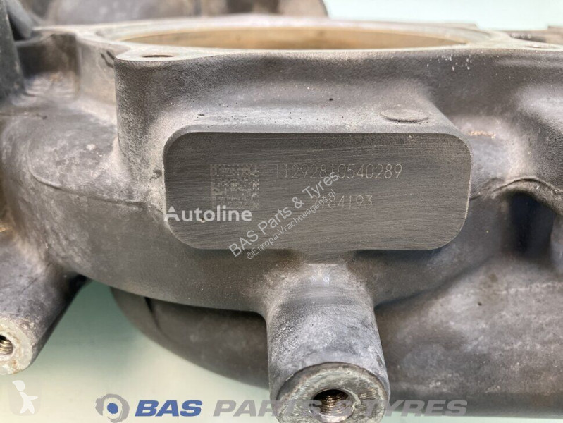 قطع غيار الآليات الثقيلة DAF Coolant pump