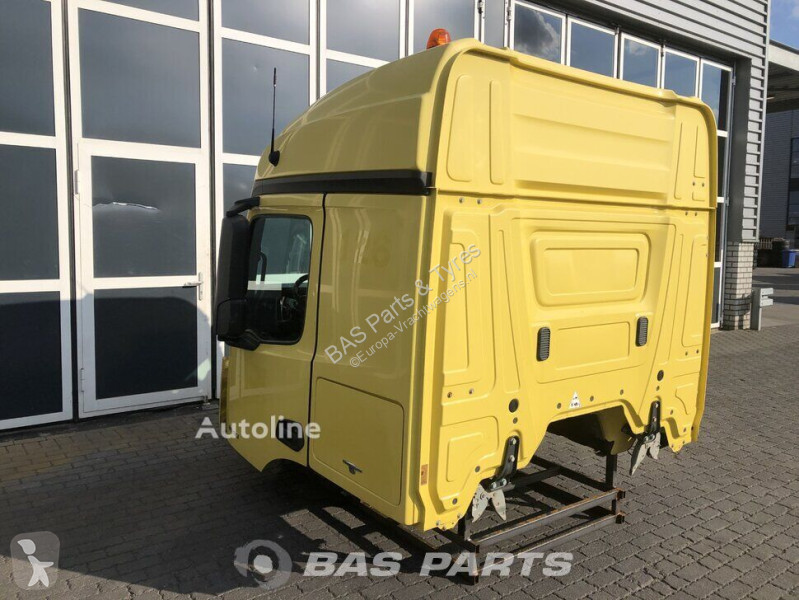 قطع غيار الآليات الثقيلة Mercedes