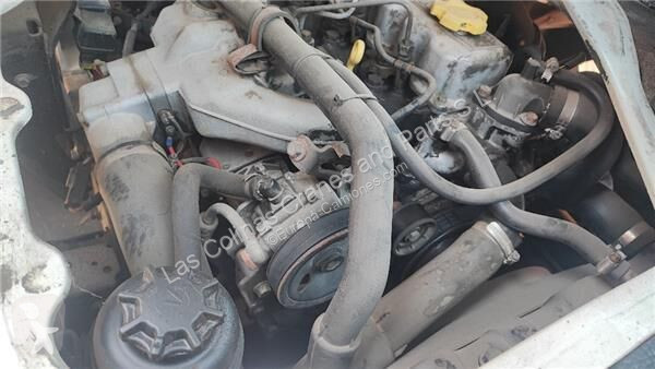 قطع غيار الآليات الثقيلة Nissan oteur pour...