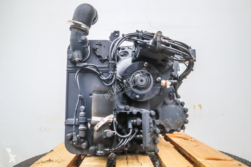 قطع غيار الآليات الثقيلة MAN 12+2GZ3000OD+VOITH...