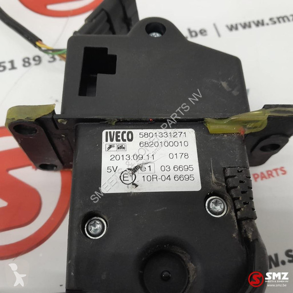 قطع غيار الآليات الثقيلة Iveco Occ gaspedaal Iveco