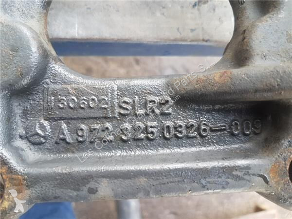 قطع غيار الآليات الثقيلة Mercedes Barre...