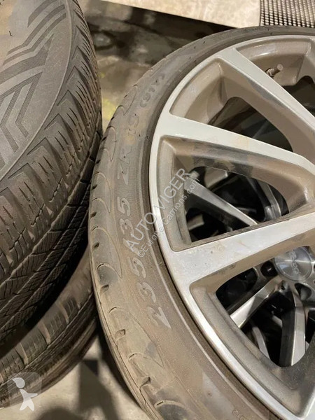 قطع غيار الآليات الثقيلة Pirelli *Brock velgen...