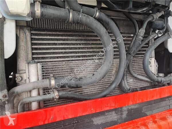 قطع غيار الآليات الثقيلة Iveco Refroidisseur...