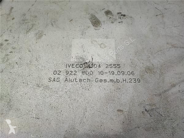 قطع غيار الآليات الثقيلة Iveco Réservoir de...