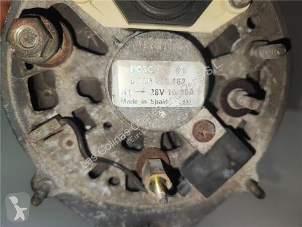 قطع غيار الآليات الثقيلة Renault Générateur 0...