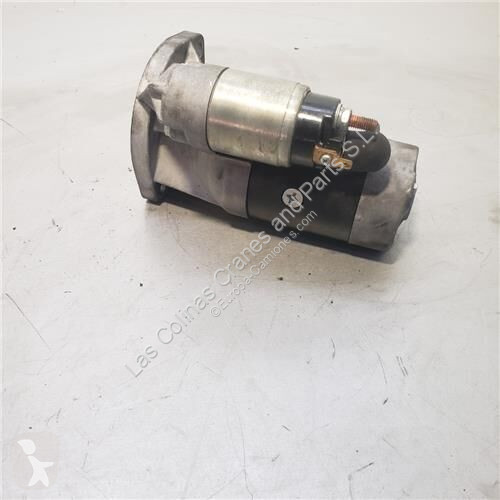 قطع غيار الآليات الثقيلة Nissan oteur 12020...