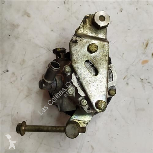 قطع غيار الآليات الثقيلة Nissan Pompe de...