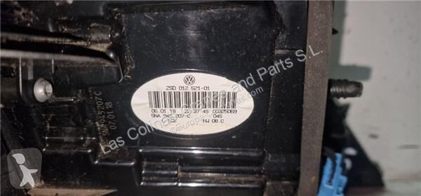 قطع غيار الآليات الثقيلة Volkswagen Feu arrière...