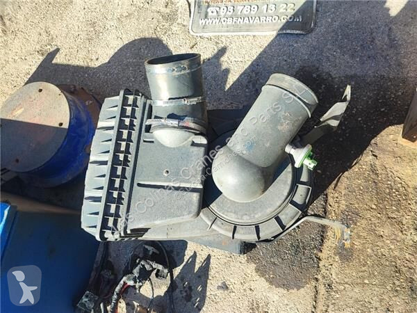 قطع غيار الآليات الثقيلة Iveco Filtre à air...