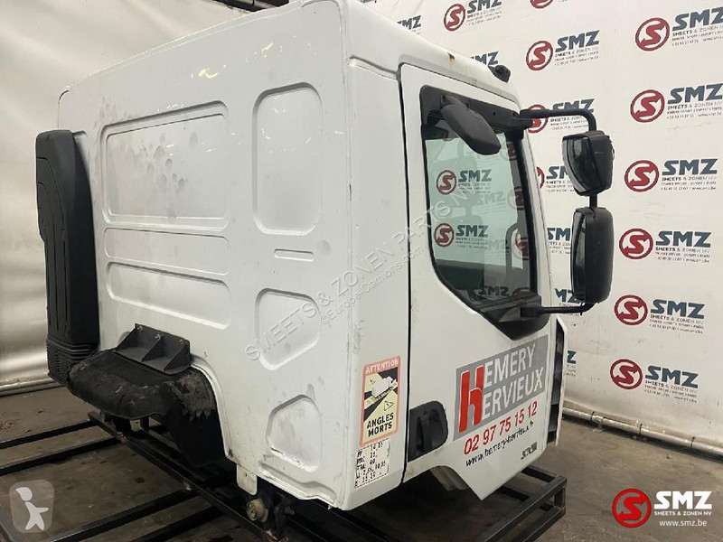 قطع غيار الآليات الثقيلة Renault Occ cabine...