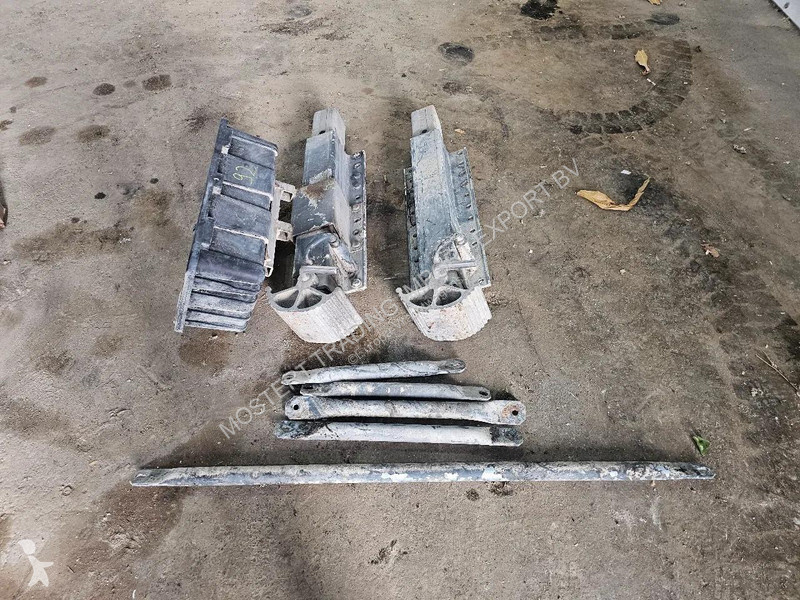 قطع غيار الآليات الثقيلة Jost Aluminum trailer...