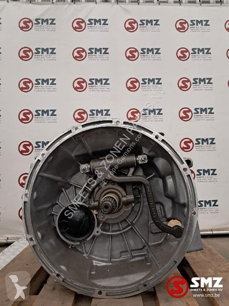 قطع غيار الآليات الثقيلة Mercedes...