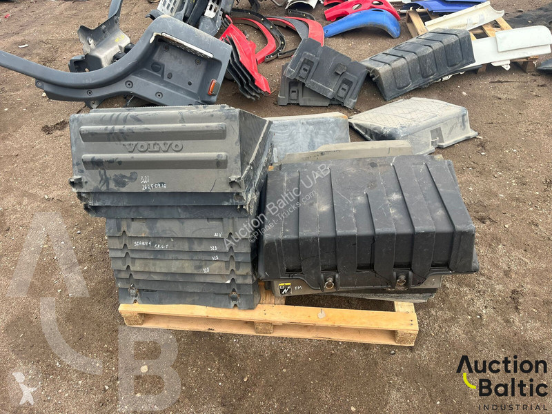 قطع غيار الآليات الثقيلة Scania Truck battery...