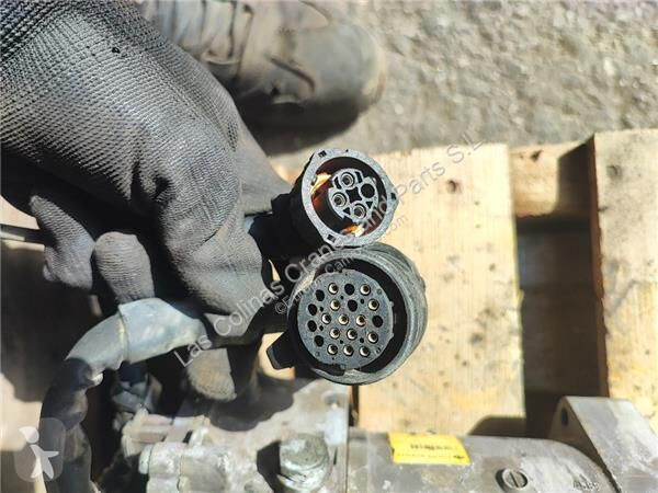 قطع غيار الآليات الثقيلة Iveco Maître-cylindre...