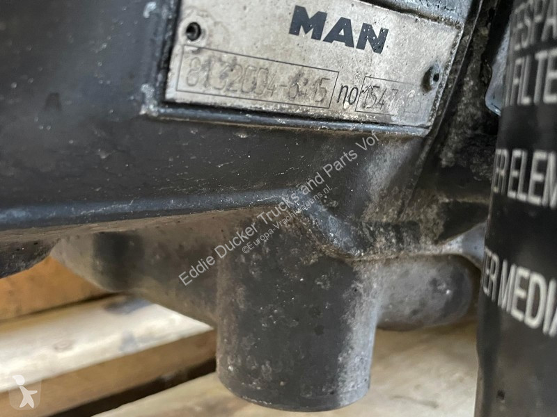 Vrachtwagenonderdelen MAN 81.32004-6415...
