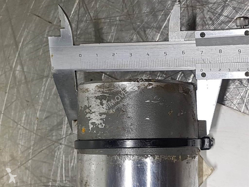 قطع غيار الآليات الثقيلة Liebherr...