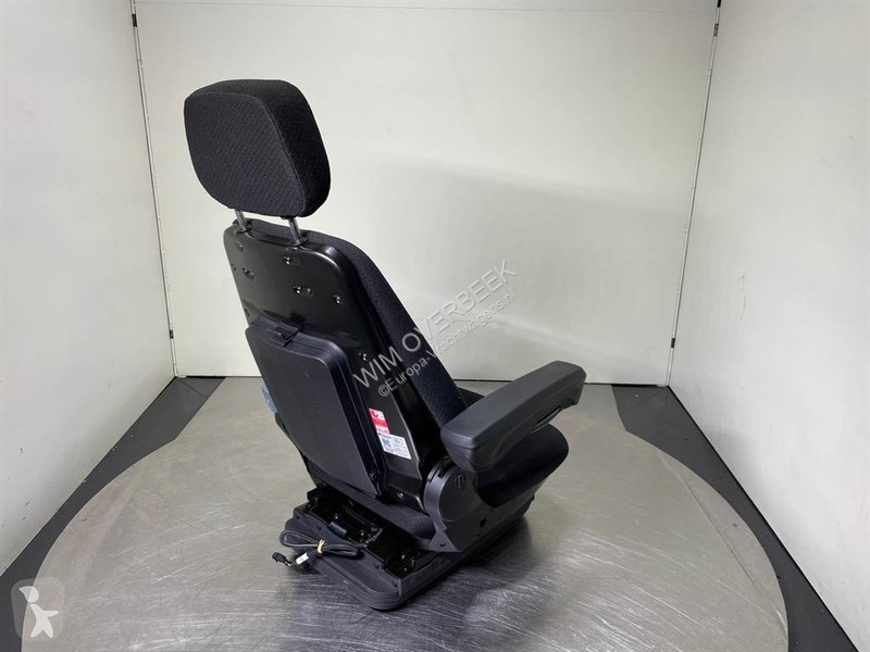 قطع غيار الآليات الثقيلة  Seats HIGHLANDER...