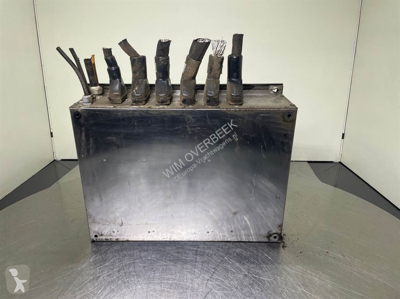 Vrachtwagenonderdelen  835E-175343-Switch...