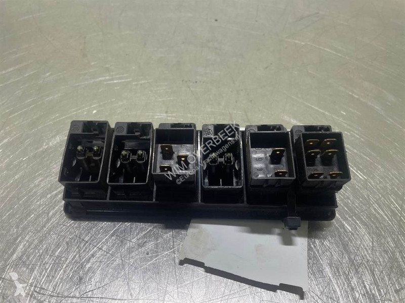 قطع غيار الآليات الثقيلة Ahlmann AZ6 -...