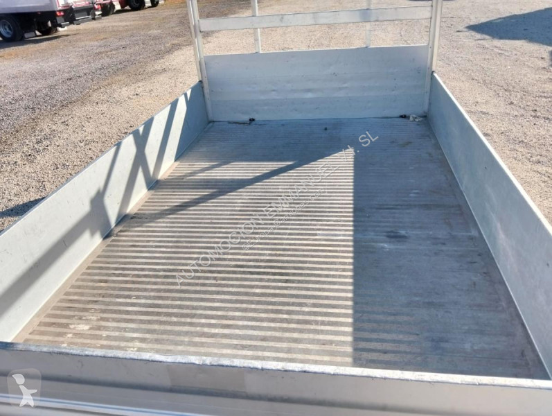 قطع غيار الآليات الثقيلة   CAJA DE ALUMINIO