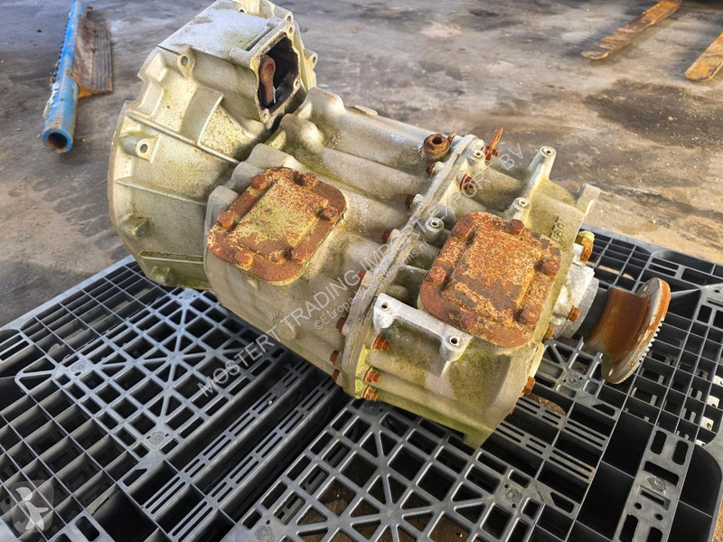 قطع غيار الآليات الثقيلة Eaton Renault