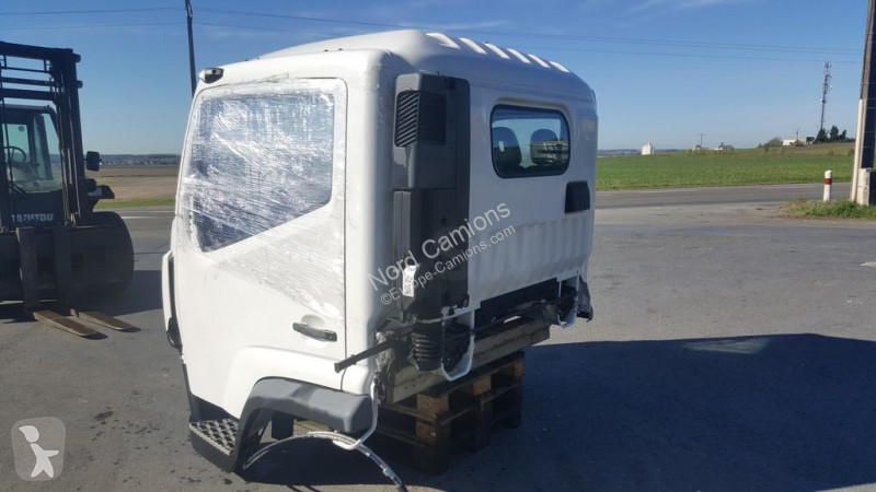 قطع غيار الآليات الثقيلة Renault  Cabine...