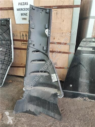 قطع غيار الآليات الثقيلة Iveco Panneau d'angle...