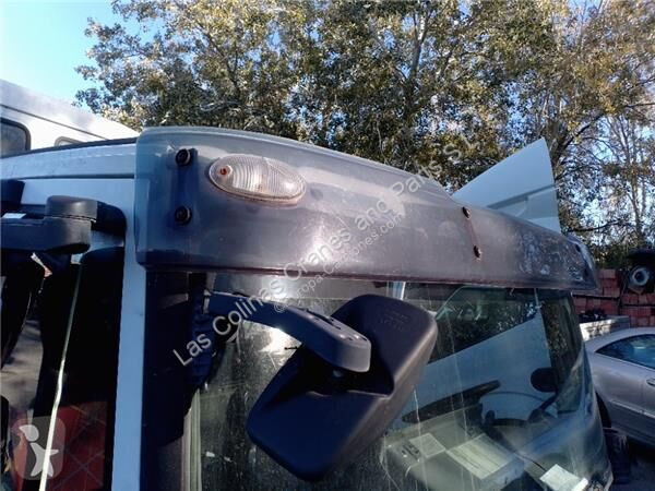 قطع غيار الآليات الثقيلة Iveco Pare-soleil...