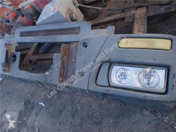 قطع غيار الآليات الثقيلة Iveco Pare-chocs...