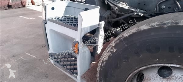 قطع غيار الآليات الثقيلة Renault Marchepied...