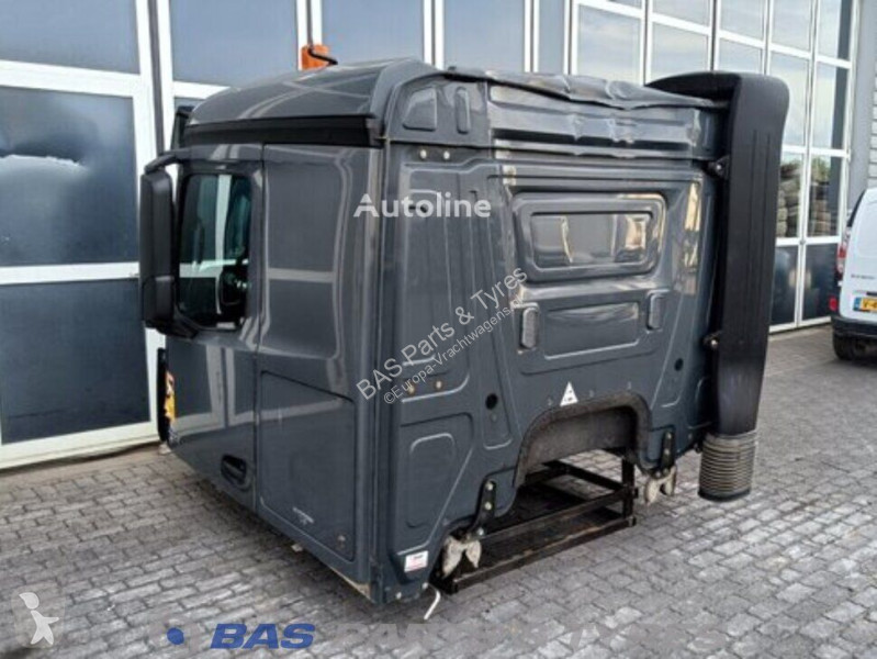 قطع غيار الآليات الثقيلة Mercedes