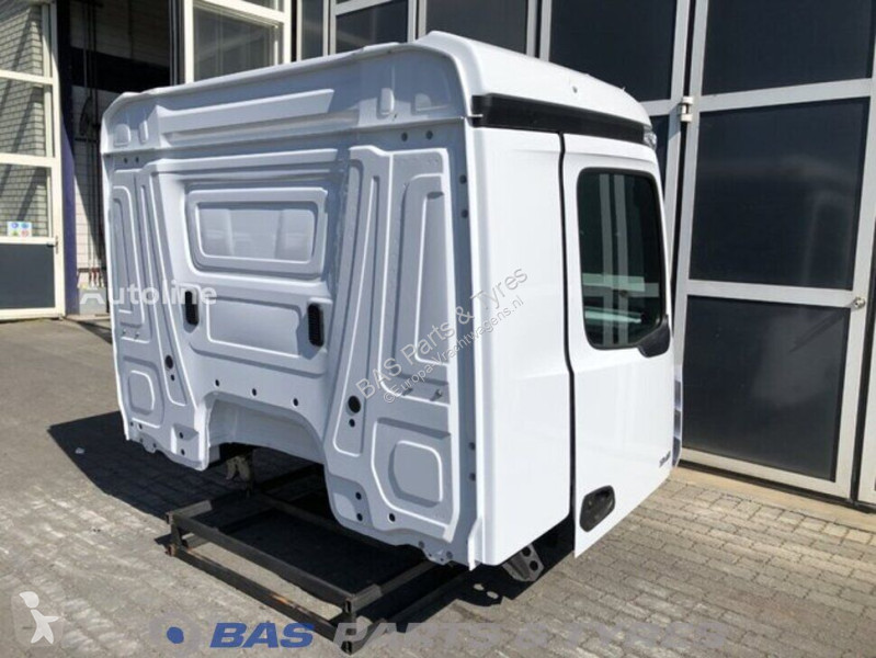 قطع غيار الآليات الثقيلة Mercedes